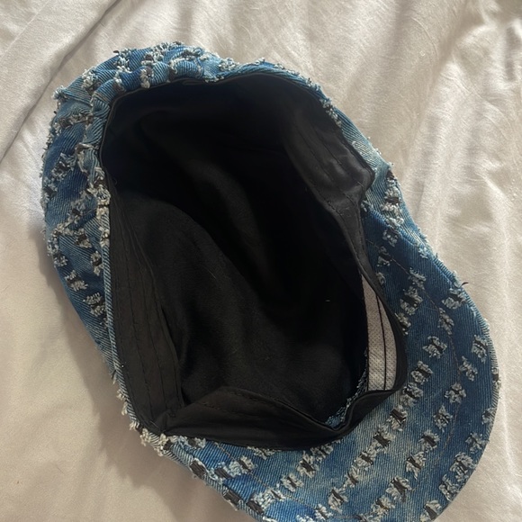 Cool hat 🧢 - Picture 4 of 4